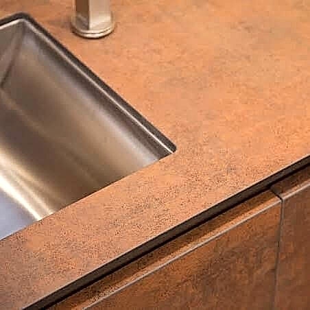 "Neolith Iron Corten ile Şıklık ve Dayanıklılığın Buluşması: Modern Yaşam Alanlarına Eşsiz Bir Dokunuş"