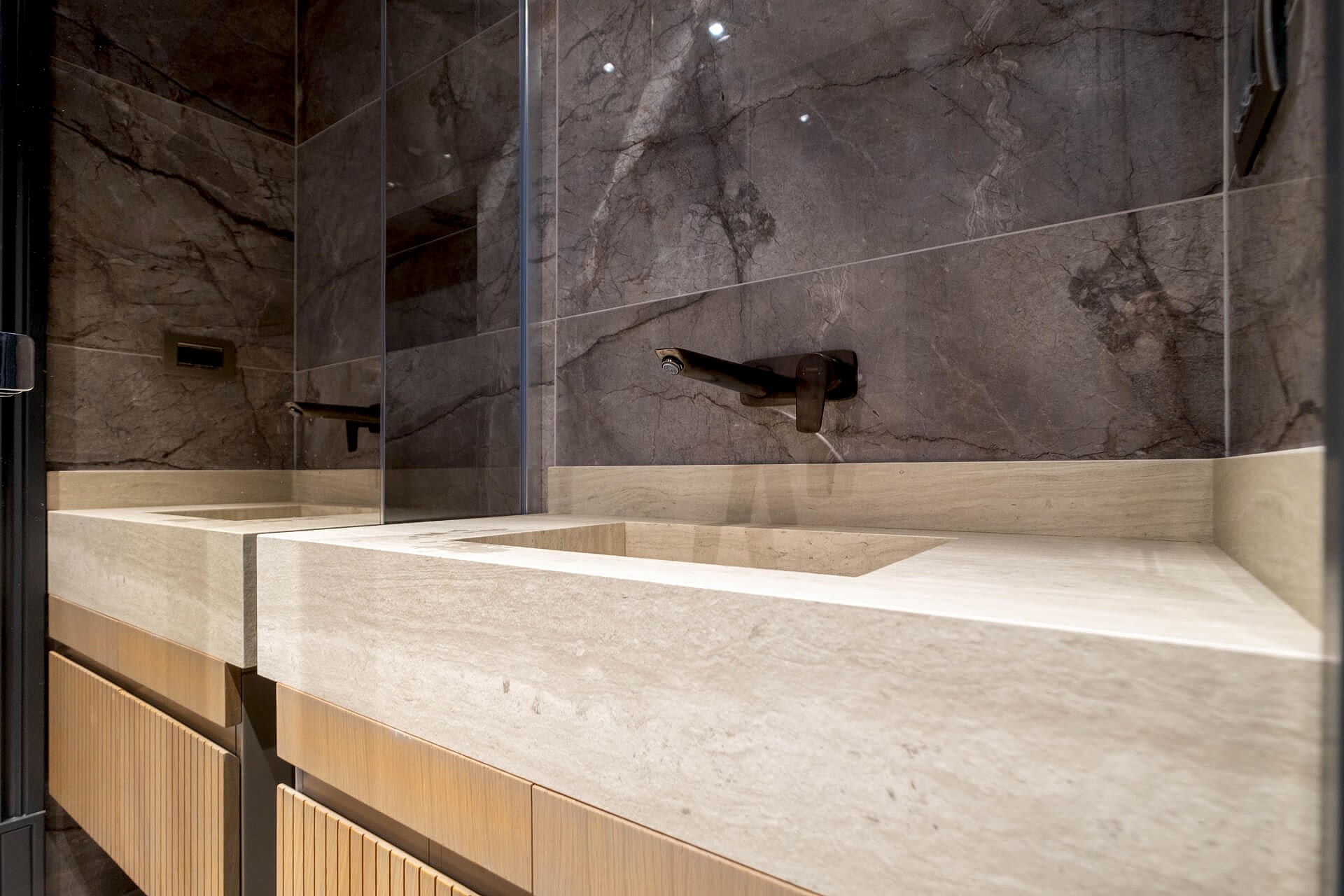 Porselen Banyo Tasarımlarıyla Estetik ve Fonksiyonelliği Bir Araya Getirin