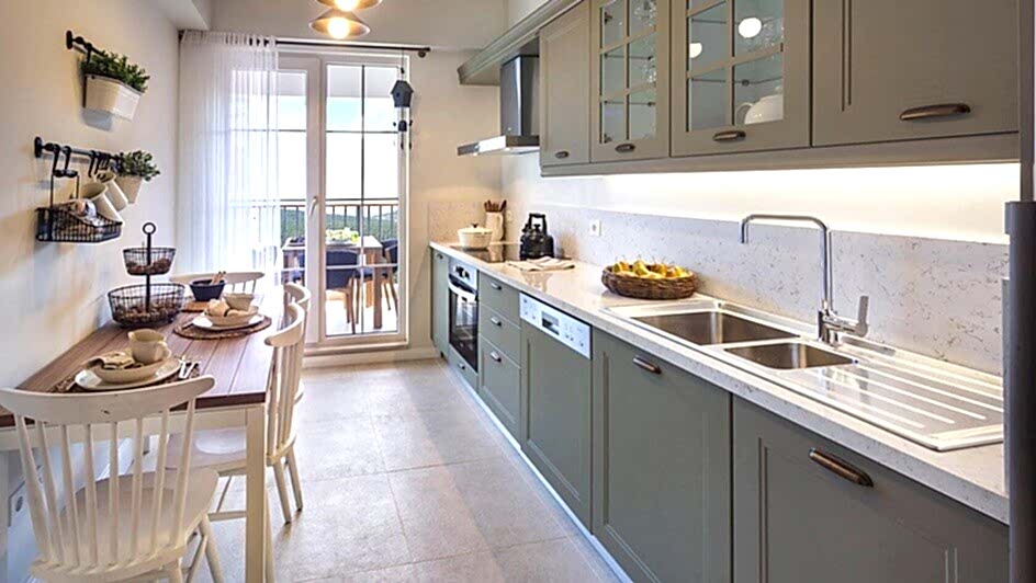 Kashmere White ile Sedef Desenli Ürünlerin Dünyasını Keşfedin